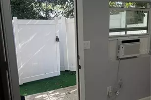 5831 Hammon Dr, Tampa, FL 33619 - Photo 2
