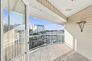 9227 Captiva Cir, Saint Pete Beach, FL 33706 - Photo 38