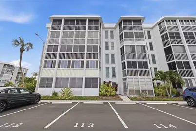 4908 38th Way S #401, Saint Petersburg, FL 33711 - Photo 2