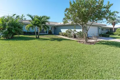 14968 Imperial Point Drive N, Largo, FL 33774 - Photo 4