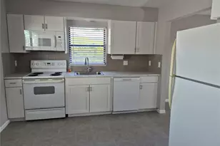 402 Woodrow Ave NW, Largo, FL 33770 - Photo 6