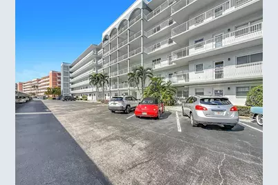 5925 Shore Boulevard S #611, Gulfport, FL 33707 - Photo 2