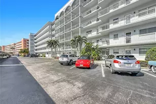 5925 Shore Blvd S, Gulfport, FL 33707 - Photo 2