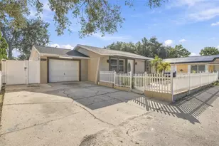 10118 Briarwick Ct, Tampa, FL 33615 - Photo 32