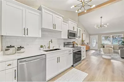 10118 Briarwick Court, Tampa, FL 33615 - Photo 10