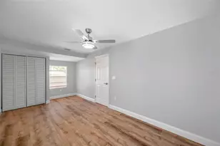 1811 Quincy St S, Saint Petersburg, FL 33711 - Photo 12
