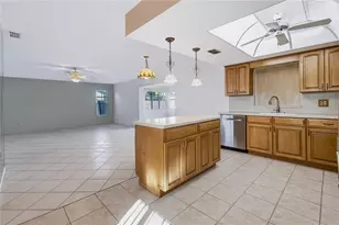 12939 115th St, Largo, FL 33778 - Photo 10