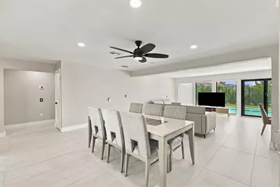556 Johns Pass Avenue, Madeira Beach, FL 33708 - Photo 16