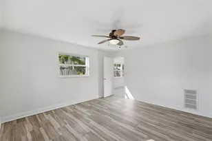 1460 69th Pl S, Saint Petersburg, FL 33705 - Photo 26