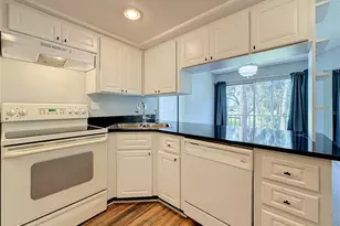 225 Country Club Dr, Largo, FL 33771 - Photo 16