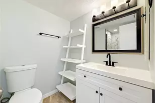 225 Country Club Dr, Largo, FL 33771 - Photo 46
