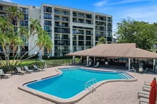 100 Oakmont Ln, Belleair, FL 33756 - Photo 6