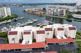 7907 Sailboat Key Blvd S, South Pasadena, FL 33707 - Photo 2