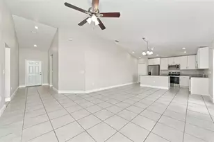 520 Bristol Cir, Kissimmee, FL 34758 - Photo 4