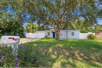4717 W Anita Boulevard, Tampa, FL 33611 - Photo 2