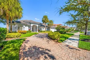 7885 Bayou Club Blvd, Seminole, FL 33777 - Photo 2