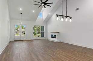 10380 Yellowstone, Weeki Wachee, FL 34614 - Photo 8