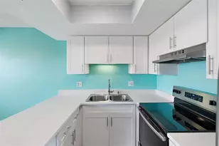 9895 1st St E, Treasure Island, FL 33706 - Photo 12