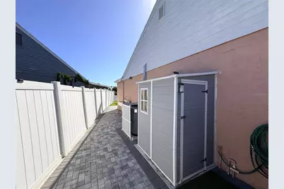10957 Brightside Drive, Tampa, FL 33624 - Photo 20