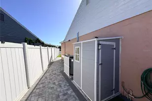 10957 Brightside Dr, Tampa, FL 33624 - Photo 20