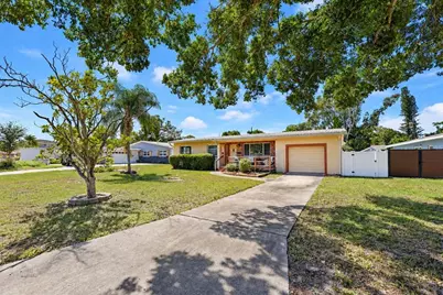 4201 Narvarez Way S, Saint Petersburg, FL 33712 - Photo 1