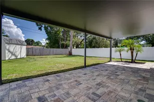 9025 3rd St N, Saint Petersburg, FL 33702 - Photo 40