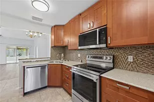 2366 Bentley Dr, Palm Harbor, FL 34684 - Photo 14