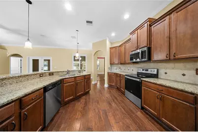 3002 Via Roma Court, Plant City, FL 33566 - Photo 8