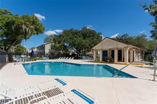 16867 Le Clare Shores Dr, Tampa, FL 33624 - Photo 48