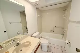 8151 Heatherwood Dr, Seminole, FL 33777 - Photo 20
