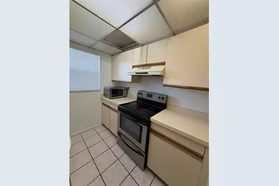 8151 Heatherwood Drive #111, Seminole, FL 33777 - Photo 6