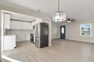 4540 Emerson Ave S, Saint Petersburg, FL 33711 - Photo 8