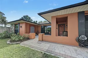 112 Peacock Cir, Safety Harbor, FL 34695 - Photo 6