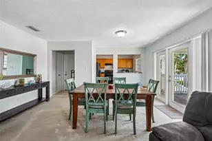 102 Pompano Dr SE, Saint Petersburg, FL 33705 - Photo 18