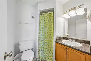 102 Pompano Dr SE, Saint Petersburg, FL 33705 - Photo 40