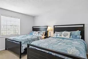 102 Pompano Dr SE, Saint Petersburg, FL 33705 - Photo 32