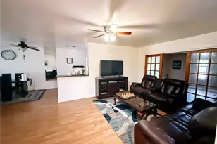 5401 48th Terrace N, Saint Petersburg, FL 33709 - Photo 6