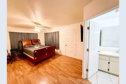 5401 48th Terrace N, Saint Petersburg, FL 33709 - Photo 12
