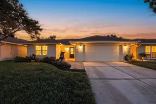 2335 Heron Cir, Clearwater, FL 33762 - Photo 2