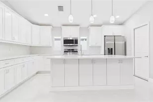 11108 Windpoint Dr, Tampa, FL 33635 - Photo 12