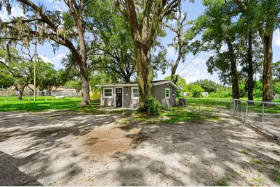 10336 Main Street, Thonotosassa, FL 33592 - Photo 32