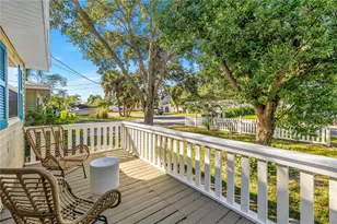 10804 Seminole Dr N, Saint Petersburg, FL 33708 - Photo 36