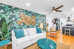 10804 Seminole Dr N, Saint Petersburg, FL 33708 - Photo 2