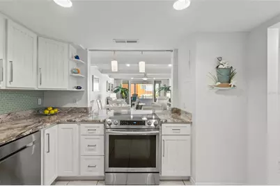 17920 Gulf Boulevard #302, Redington Shores, FL 33708 - Photo 14