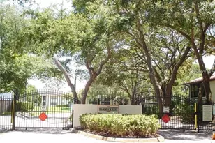 912 Hammock Pine Blvd, Clearwater, FL 33761 - Photo 12