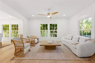 816 15th Ave NE, Saint Petersburg, FL 33704 - Photo 8
