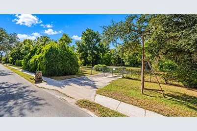 13202 N 53rd Street, Temple Terrace, FL 33617 - Photo 2