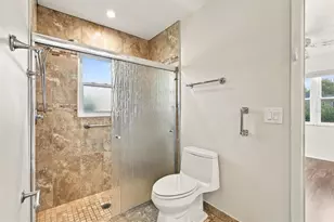 3812 Tarpon Pointe Cir, Palm Harbor, FL 34684 - Photo 20