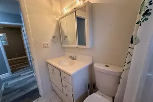 11083 Valencia Ave, Seminole, FL 33772 - Photo 16
