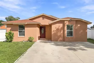 9608 Elgin Ct, Tampa, FL 33615 - Photo 2